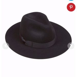 Lack of color black hat.